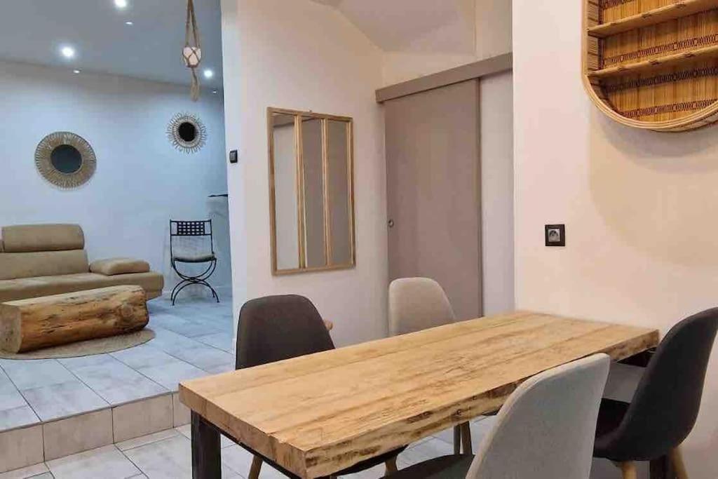 Les Suites Du Palais Carcassonne Exteriör bild